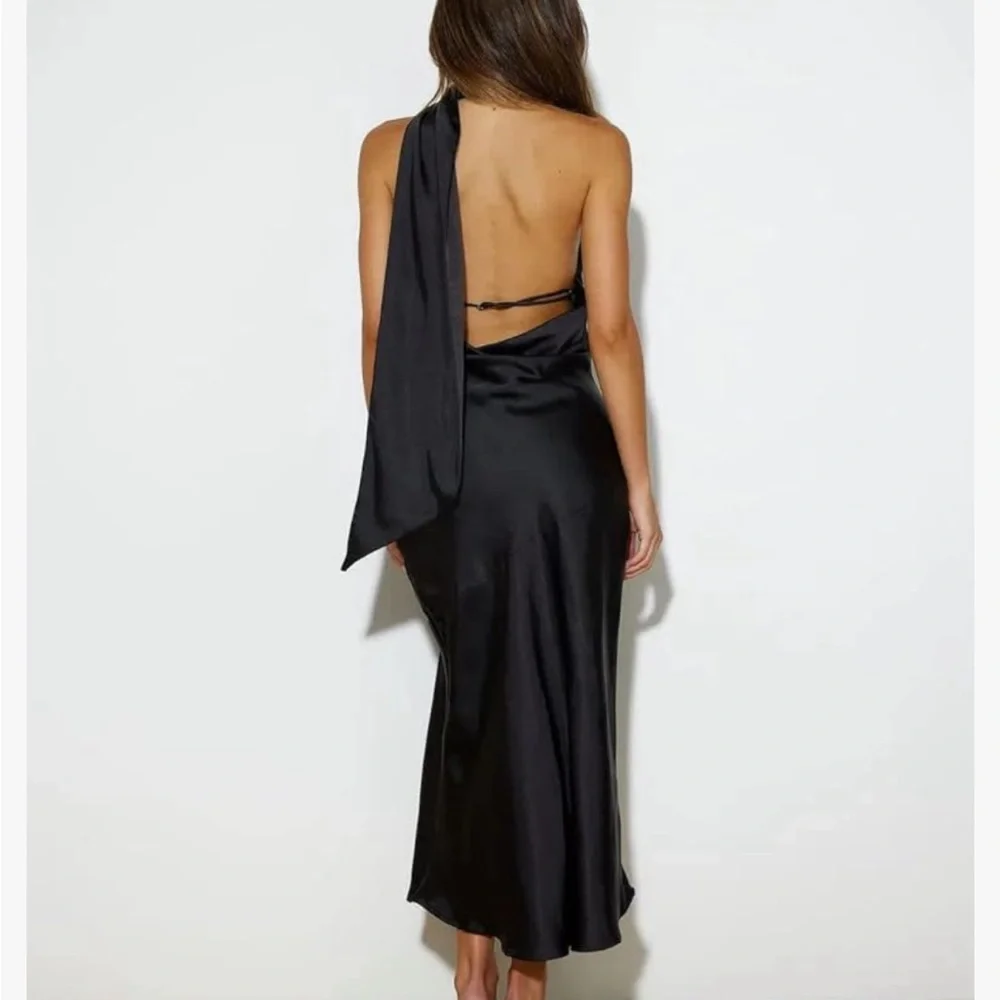 Boutique elegant cocktail dress - Picture 3 of 5